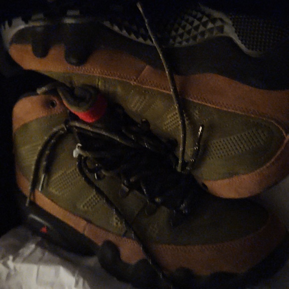 2023 Jordan 9 retro "Boots" military green, ON TAN ON BLACK. - Picture 8 of 8